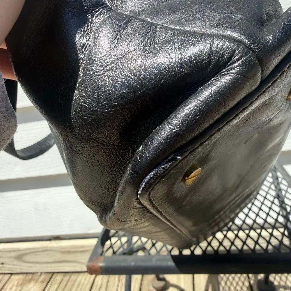 Black Tory Burch Leather Classic Bombe Shoulder Bag Tote Bag